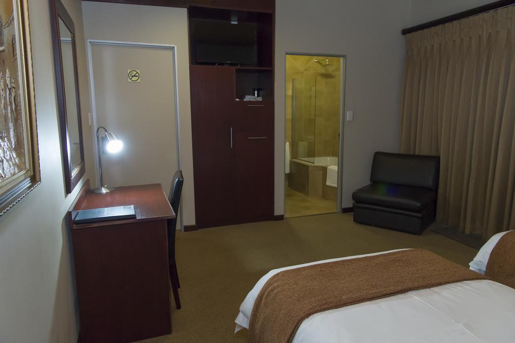 Bayswater Lodge Bloemfontein Zewnętrze zdjęcie